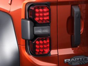 Off-road SUV Raptor 3D Model