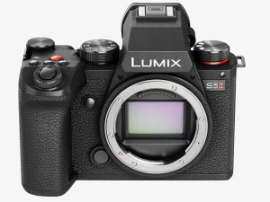 Panasonic Lumix DC-S5 II con obiettivo Modello 3D