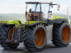 claas xerion tractor Modèle 3D