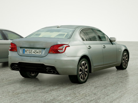 20 Low Poly sedans 3D 模型