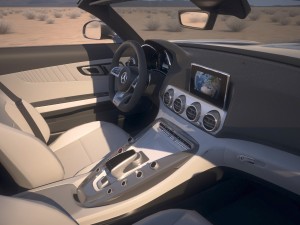 Mercedes-Benz AMG GT C Roadster 2017 Desert Studio Modelo 3D