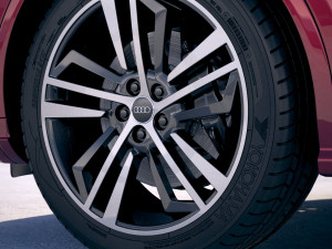 Audi Q5L 2019 3D Model
