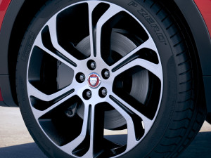 Jaguar E-pace R-dynamic 2018 3D Модель