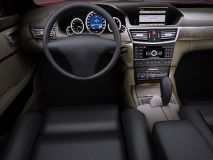 Mercedes-Benz E-class Estate 2015 vray Modello 3D