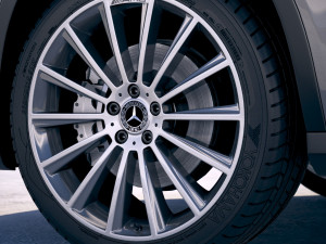 Mercedes-Benz GLA AMG 2018 Modelo 3D