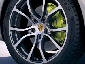 Porsche Cayenne Hybrid 2018 Modelo 3D