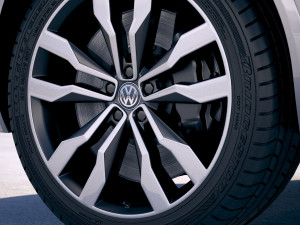 Volkswagen Touareg R-line 2019 3D Model