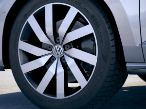 Volkswagen Touran R-line 2018 3D Model
