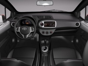Toyota Yaris 5-door 2012 3D 模型