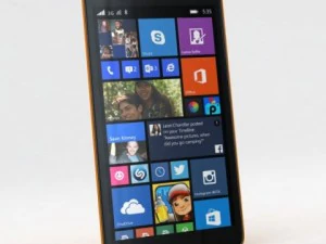 microsoft lumia 535 dan dual sim oranye Model 3D