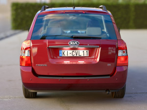 Kia carnival 2011 3D 모델