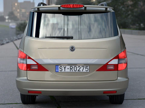 Ssangyong rodius 2010 3D Model
