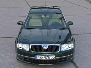 Skoda Superb 2001 3D Model