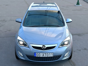 Astra sports tourer 2011 3D Модель