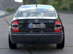 Skoda Superb 2006 3D Model