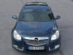 Opel Insignia Sports Tourer 2009 Modelo 3D