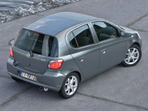Toyota Yaris 2000 3D Model
