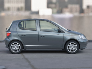 Toyota Yaris 2000 Modèle 3D