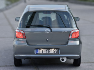 Toyota Yaris 2000 Modèle 3D