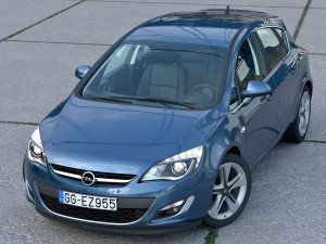 Opel Astra 2014 Model 3D