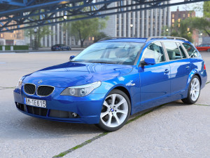 E61 Touring 2006 3D Модель