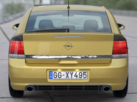 Opel Vectra C GTS 2002 Modelo 3D
