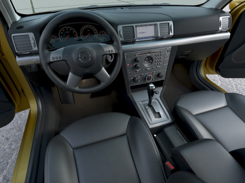 Opel Vectra C GTS 2002 Modelo 3D