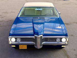 Bonneville Coupe 1968 3D Model