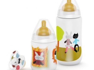 milk bottles and soother 3Dモデル