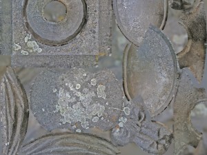stone ball on pillar Model 3D