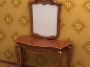 antique090107makeup desk Modelo 3D