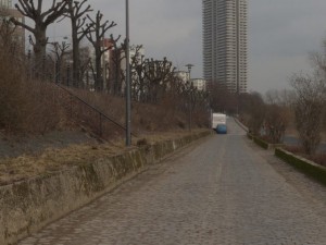 hdr 108 river road with plates Modelo 3D