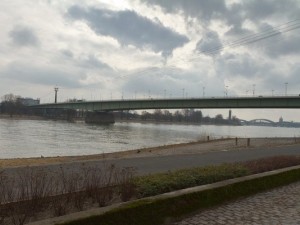 hdr 108 river road with plates Modelo 3D