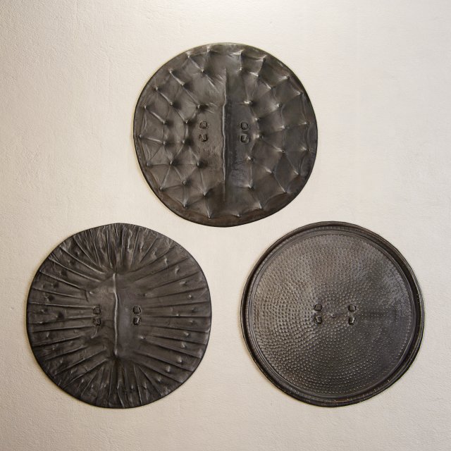 restoration hardrware konso leather shield 3D Модель .c4d .max .obj .3ds .fbx .stl .blend 