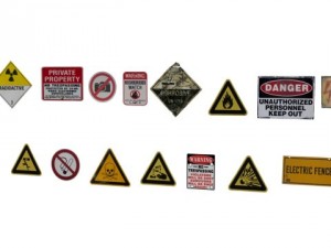 barb wire fences obsticles and warning signs Modello 3D