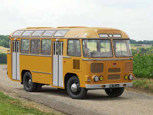 paz-672m 1982 Modello 3D