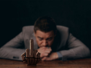 phone stand middle finger Modèles 3D en vedette