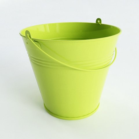 green metal bucket 3D Модель .c4d .max .obj .3ds .fbx .stl .blend 