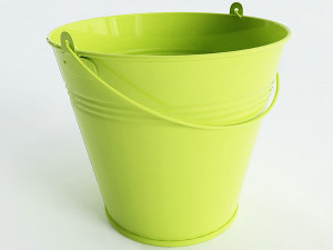 green metal bucket Modèle 3D