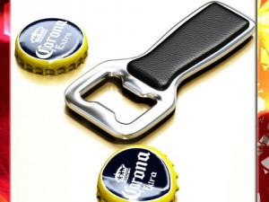 bottle opener and caps Modelo 3D