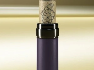 6 butelek wina i 6 kieliszk&oacute;w do wina Model 3D