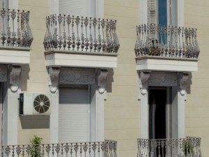 building 82 Modelo 3D