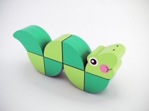 wooden wiggling worm toy Modelo 3D
