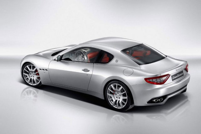 maserati grantursimo 3D Модель .c4d .max .obj .3ds .fbx .stl .blend 