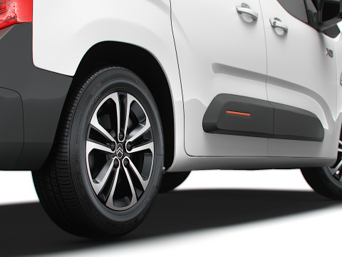 Citroen Berlingo XTR 2025 UKspec 3Dモデル
