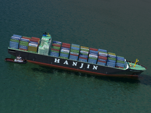 cargo ship hanjin and tugboat Model 3D