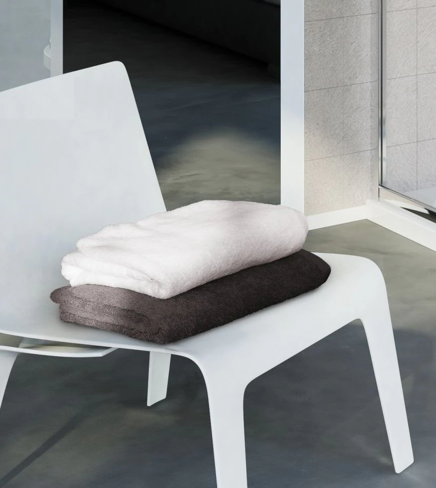 white chair 3D Model .c4d .max .obj .3ds .fbx .stl .blend 