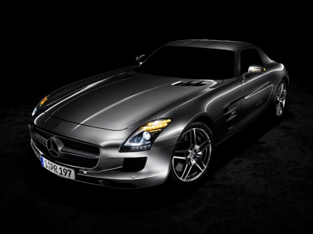 mercedes benz sls amg gt 3D Модель .c4d .max .obj .3ds .fbx .stl .blend 