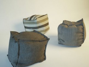 three models pouf Model 3D