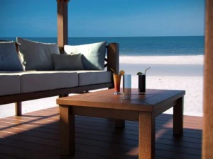 kursi berjemur di pantai Model 3D